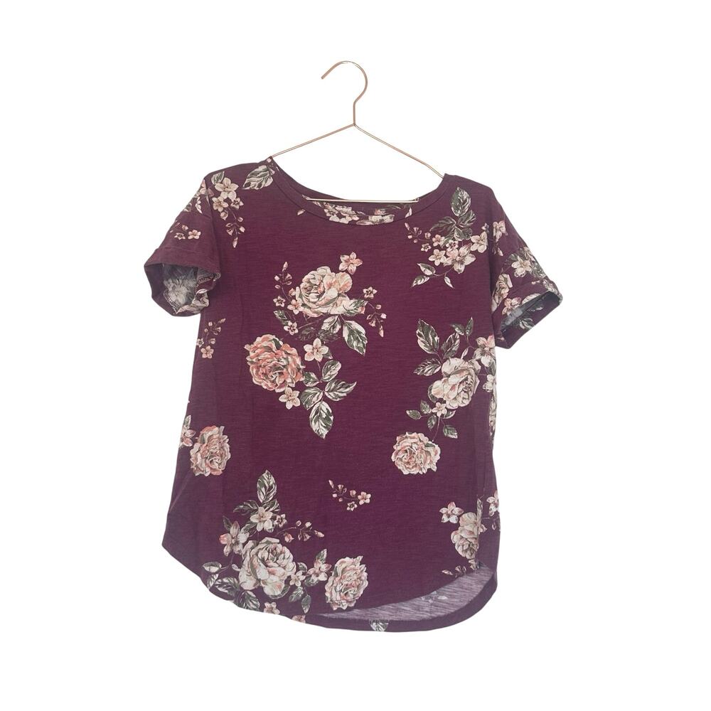 Maurices 24/7 red floral crew neck size medium - Picture 2 of 6